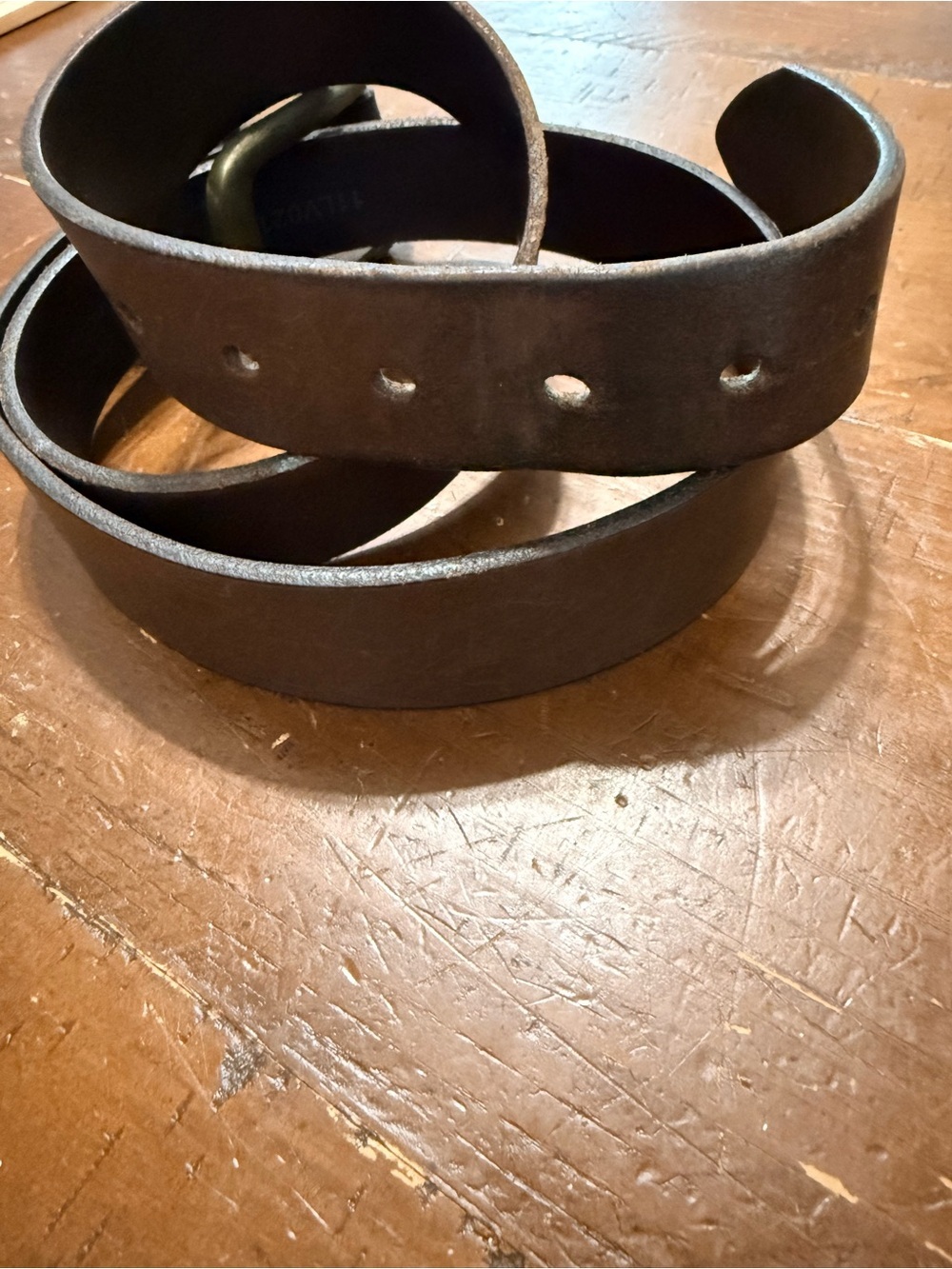 Levi's Brown Leather Men's Belt with Brass Buckle - Picture 3 of 10